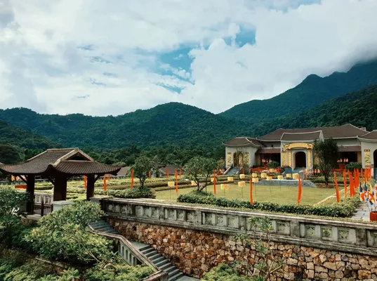 Legacy Yen Tu – MGallery